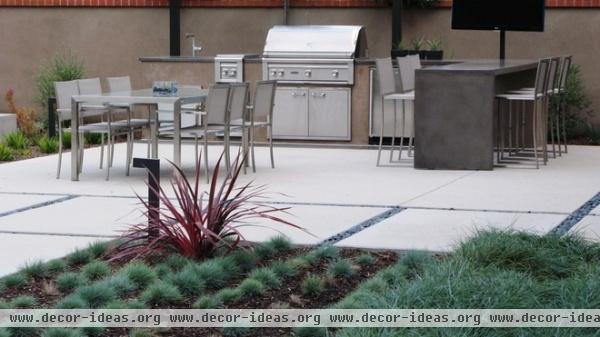 contemporary patio by debora carl landscape design