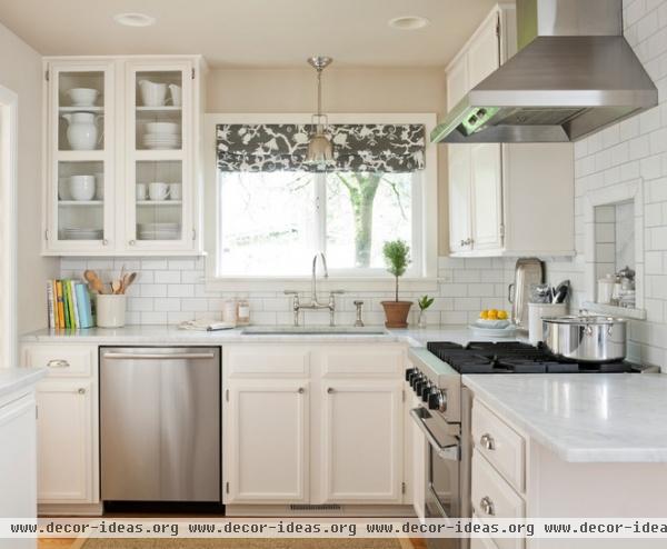 traditional kitchen by Marianne Simon Design