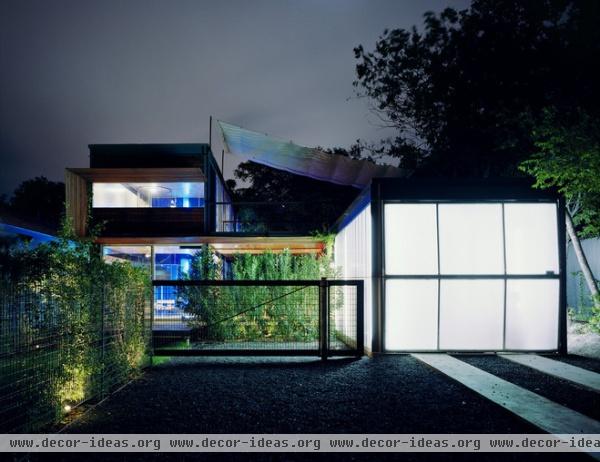 modern garage and shed by Bercy Chen Studio