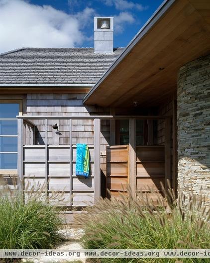 How to Add an Outdoor Shower