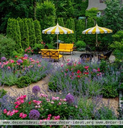 Go for Baroque for a Vivacious, Colorful Garden