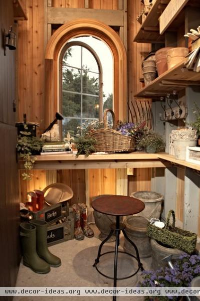 10 Favorite Shed Features for Comfort and Joy