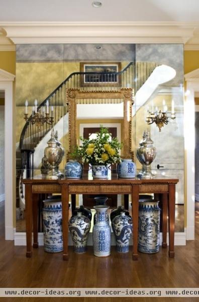 traditional entry by Sroka Design, Inc.