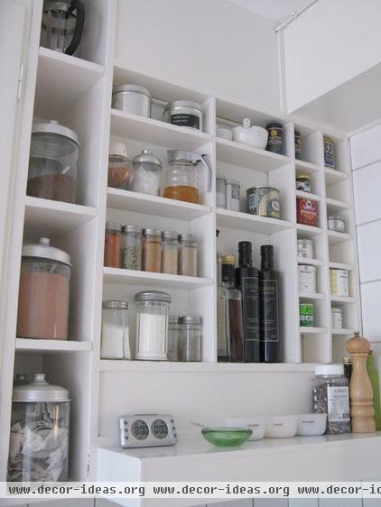 Going Up: Vertical Storage Holds More Kitchen Stuff