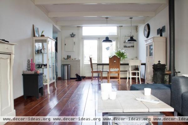 eclectic dining room by Louise de Miranda