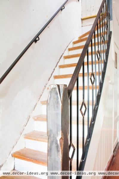 eclectic staircase by Louise de Miranda