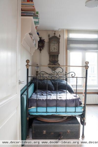 eclectic bedroom by Louise de Miranda