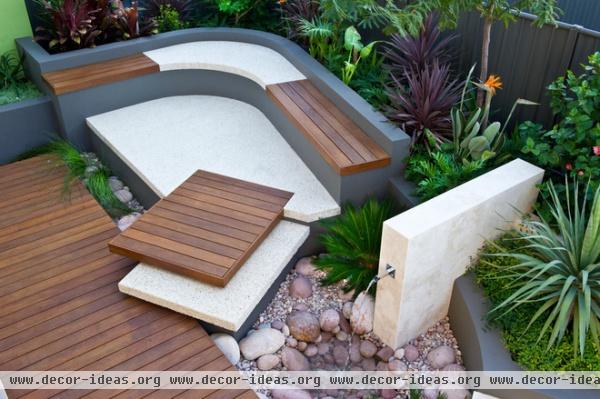 modern patio by Cultivart Landscape Design