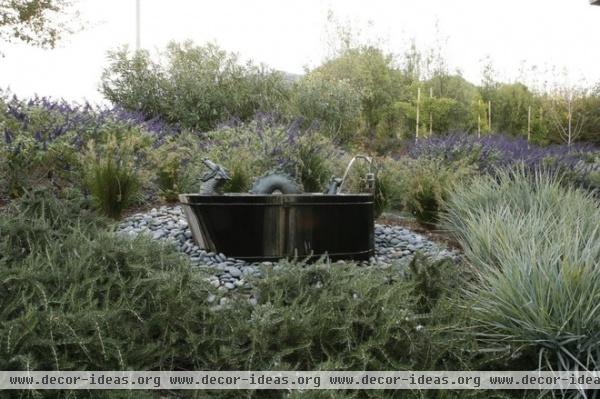 contemporary landscape by Jeffrey Gordon Smith Landscape Architecture