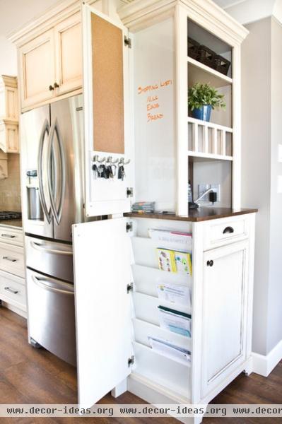 traditional kitchen by Starline Cabinets