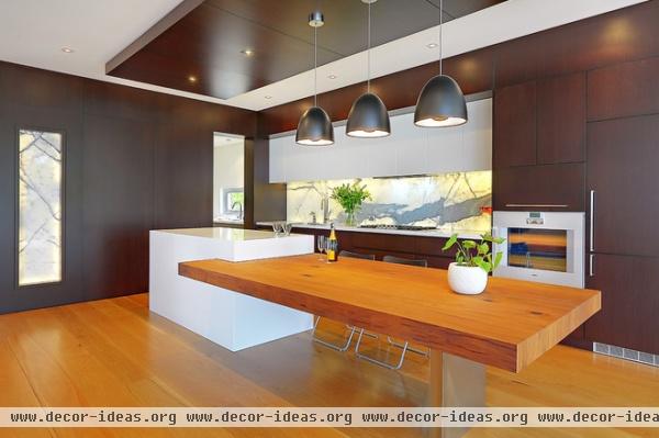 contemporary kitchen by Impala Kitchens and Bathrooms - Petra Mallia