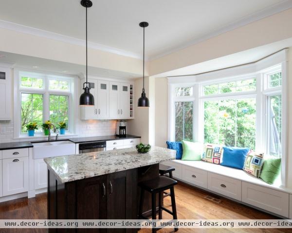 traditional kitchen by Barbara Purdy - Purdy & Associates Design