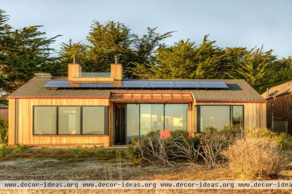 Houzz Tour: Sea Ranch Gets a New LEED Platinum Neighbor