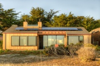 Houzz Tour: Sea Ranch Gets a New LEED Platinum Neighbor