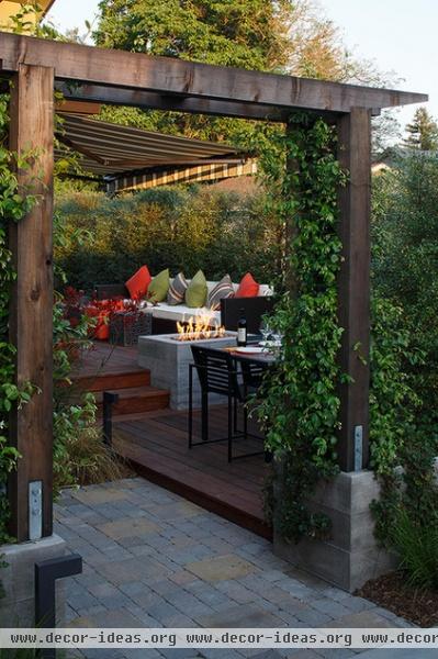 contemporary deck by Amy A. Alper