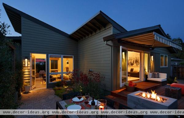 Houzz Tour: Gaining Space and Options With a Flex Room