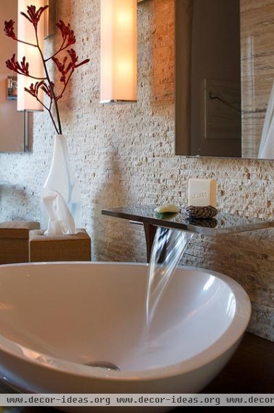 contemporary bathroom by Amy A. Alper