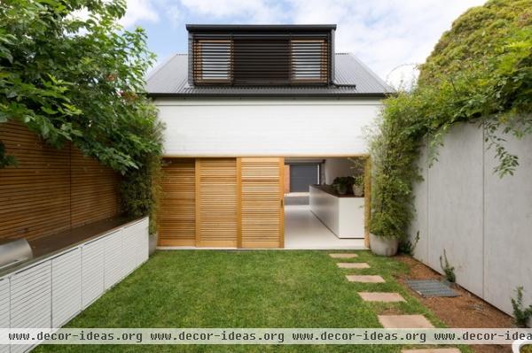 modern garage and shed by Fearns Studio