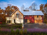 Houzz Tour: Nestling Into the Rural Pennsylvania Landscape