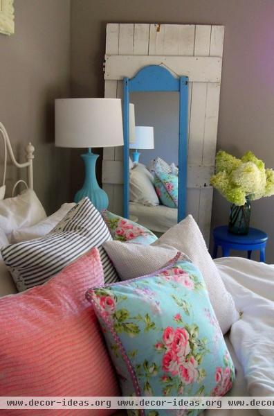 eclectic bedroom by gypsy girl