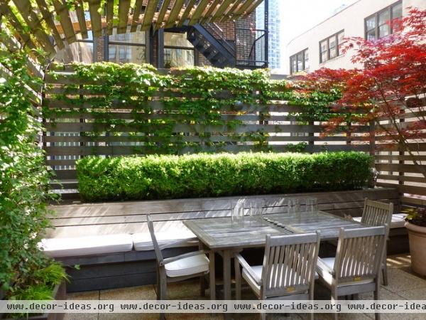 modern patio by Lynn Gaffney Architect, PLLC