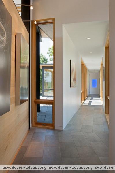 contemporary hall by Carlton Architecture