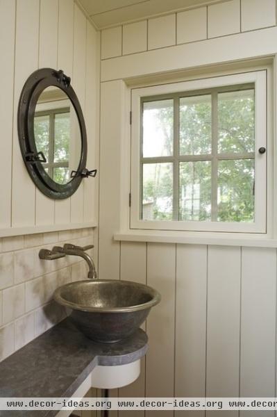 rustic bathroom by LiLu Interiors