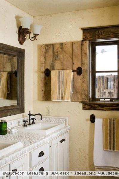 rustic bathroom by Coburn Development