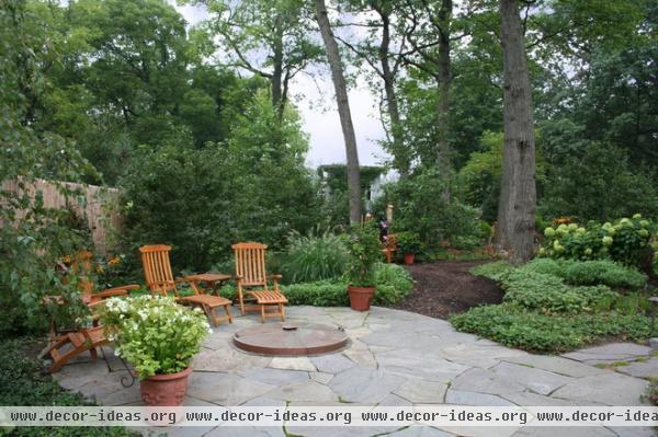 traditional patio by Rocco Fiore & Sons, Inc