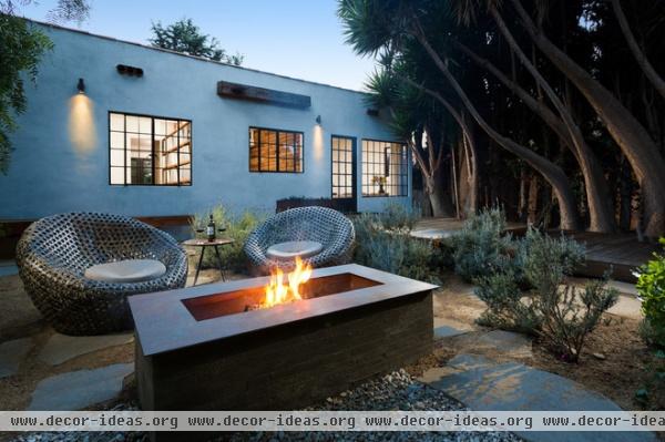 contemporary patio by Hsu McCullough