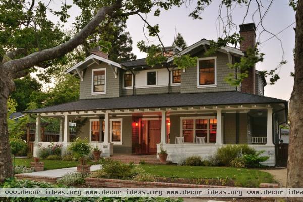 craftsman exterior by FGY Architects