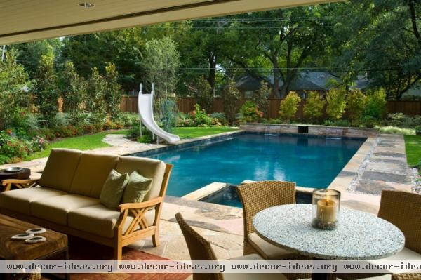 traditional pool by Pool Environments, Inc.