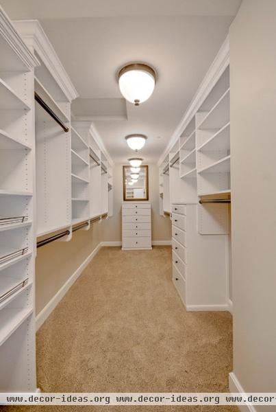 contemporary closet by Organized Spaces