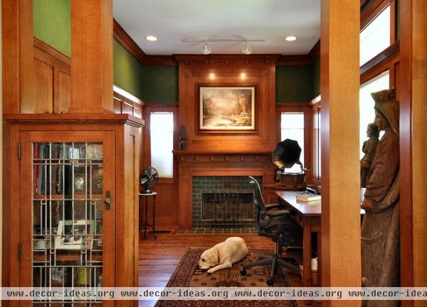 craftsman home office by Brooke B. Sammons