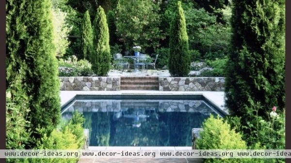 traditional pool by Strata Landscape Architecture