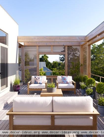 contemporary deck by Austin Patterson Disston Architects