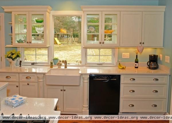 traditional kitchen by Reico Kitchen & Bath