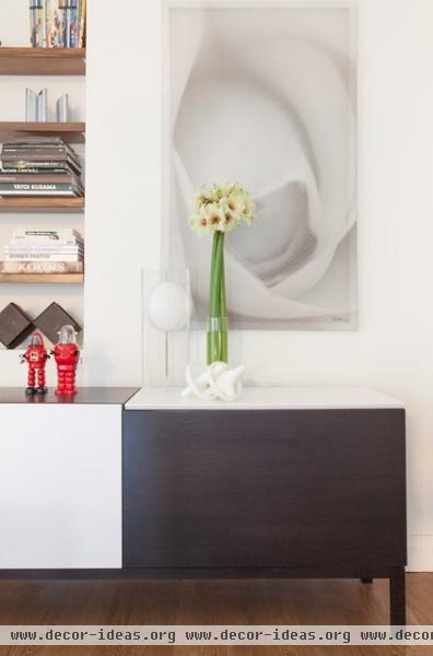 contemporary dining room by Lucy Harris Studio