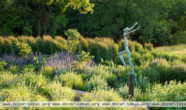 contemporary landscape by Adam Woodruff + Associates, Garden Artisans