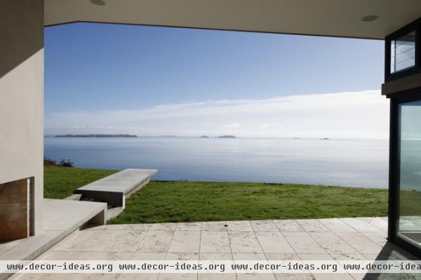 modern patio by Daniel Marshall Architect