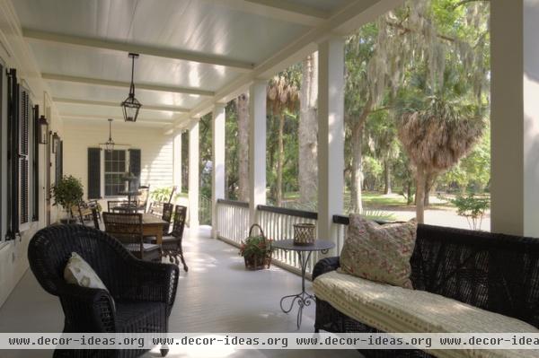 farmhouse porch by Group 3