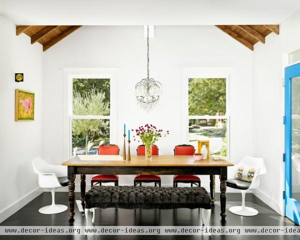 contemporary dining room by Hugh Jefferson Randolph Architects