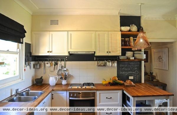 rustic kitchen by Luci.D Interiors