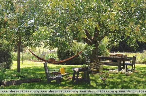 rustic patio by Luci.D Interiors