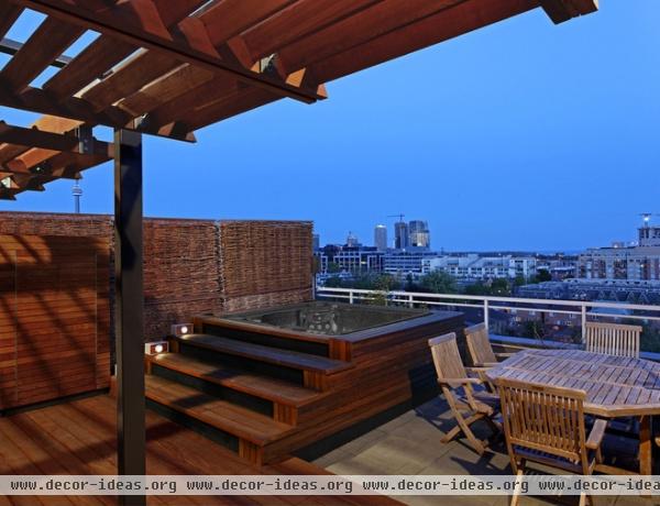 modern patio by Wanda Ely Architect Inc.