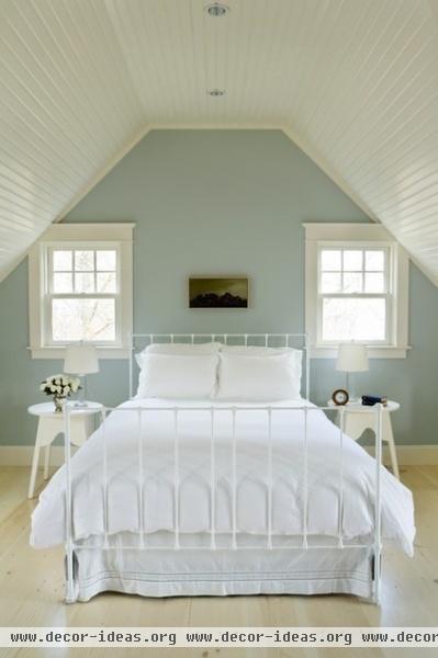 contemporary bedroom by Aquidneck Properties