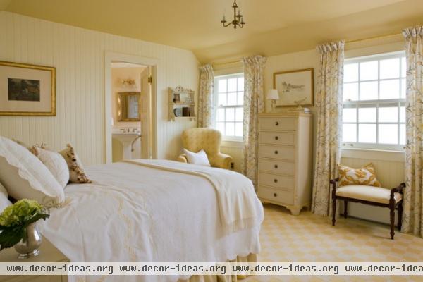 traditional bedroom by Elizabeth Brosnan Hourihan Interiors