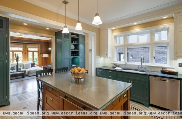 traditional kitchen by Fradkin Fine Construction, Inc.