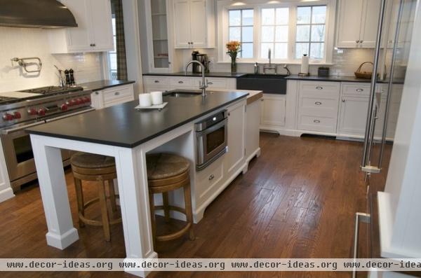 traditional kitchen by Century Bay Builders