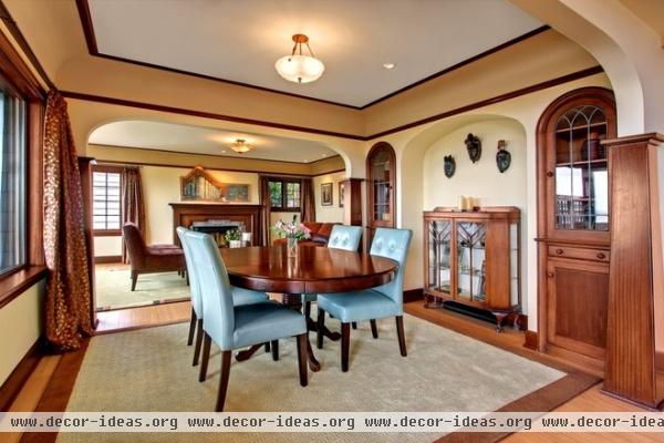 craftsman dining room by Sortun-Vos Architects, P.S.